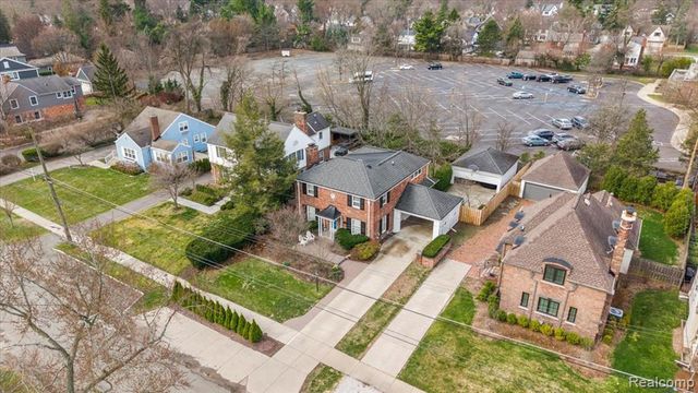 270 Pleasant Street, Birmingham, MI 48009