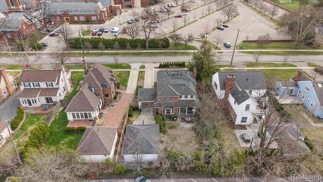 270 Pleasant Street, Birmingham, MI 48009