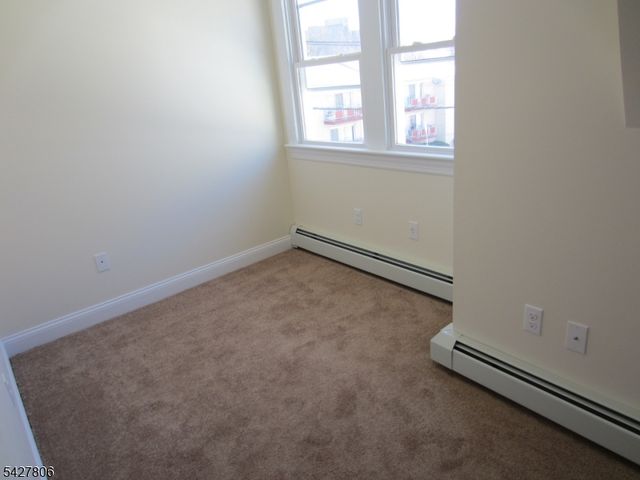 367 Hoover Ave, Bloomfield Twp., NJ 07003