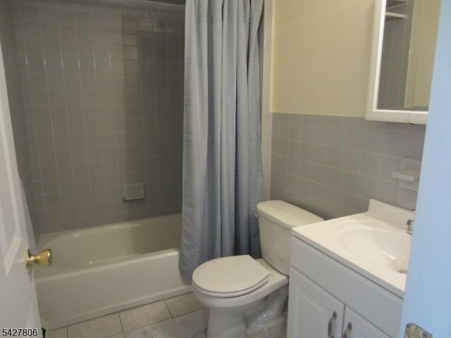 367 Hoover Ave, Bloomfield Twp., NJ 07003