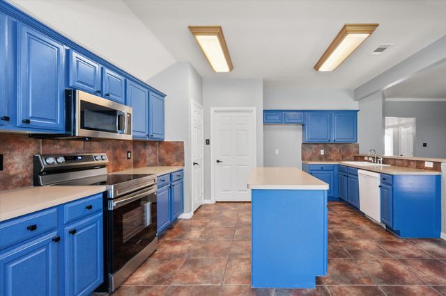 2110 Timber Cove Court, Weatherford, TX 76087