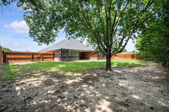 2110 Timber Cove Court, Weatherford, TX 76087
