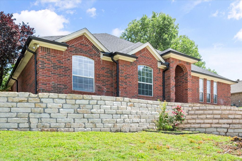 2110 Timber Cove Court, Weatherford, TX 76087