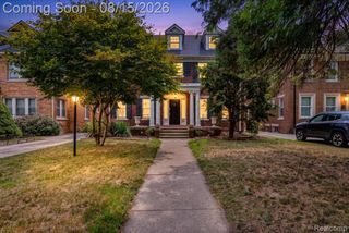 2007 W Boston Boulevard, Detroit, MI 48206