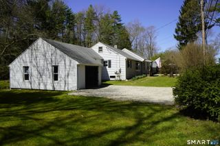 4 Breaults Landing Road, Thompson, CT 06277