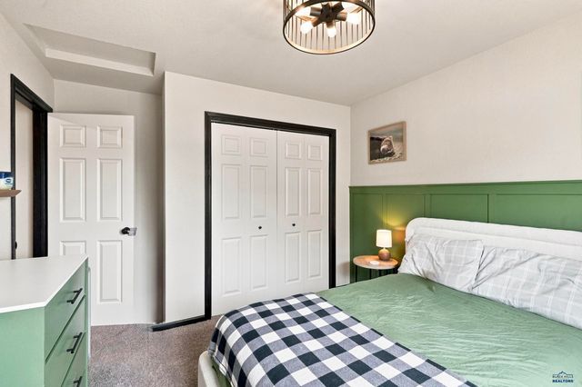 1107 DIAMOND RIDGE BOULEVARD, Rapid City, SD 57703
