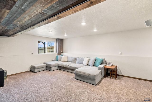 1107 DIAMOND RIDGE BOULEVARD, Rapid City, SD 57703