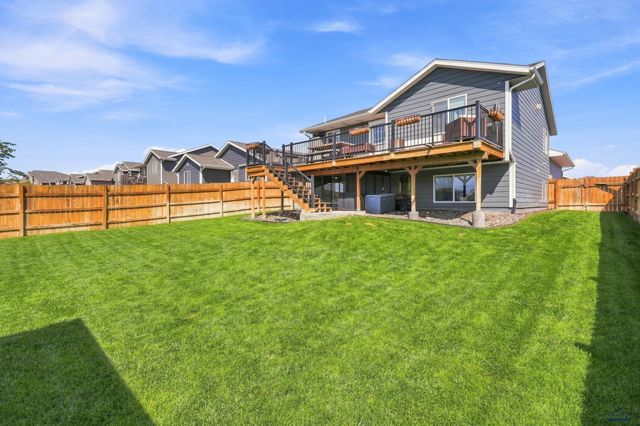 1107 DIAMOND RIDGE BOULEVARD, Rapid City, SD 57703