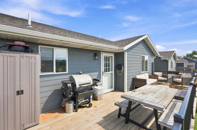 1107 DIAMOND RIDGE BOULEVARD, Rapid City, SD 57703