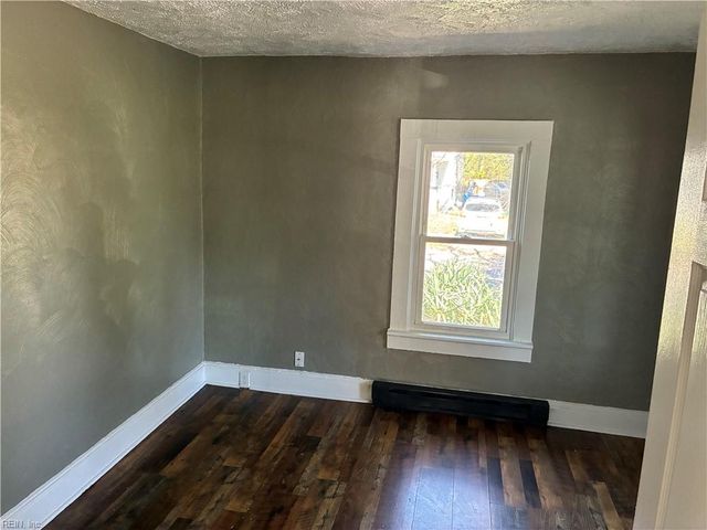 129 Halifax ST, Suffolk, VA 23434