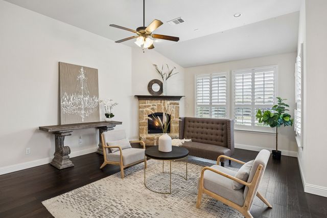 9708 Rexford Drive, Fort Worth, TX 76131