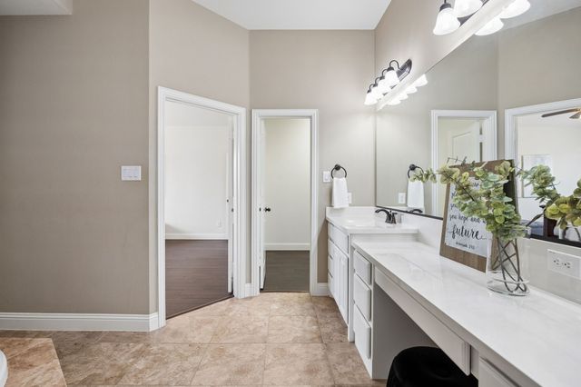 9708 Rexford Drive, Fort Worth, TX 76131