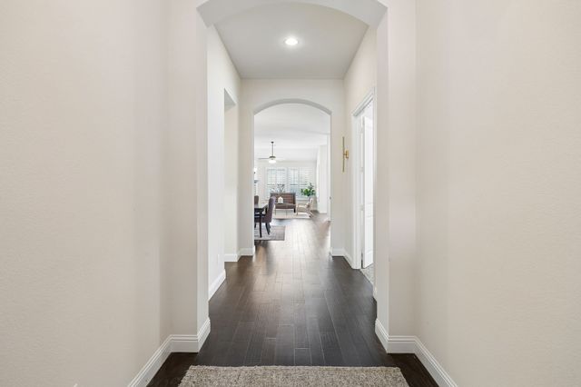 9708 Rexford Drive, Fort Worth, TX 76131