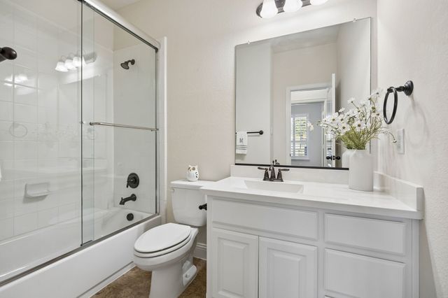 9708 Rexford Drive, Fort Worth, TX 76131