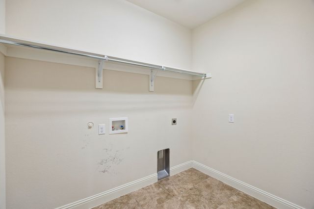 9708 Rexford Drive, Fort Worth, TX 76131