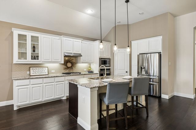 9708 Rexford Drive, Fort Worth, TX 76131