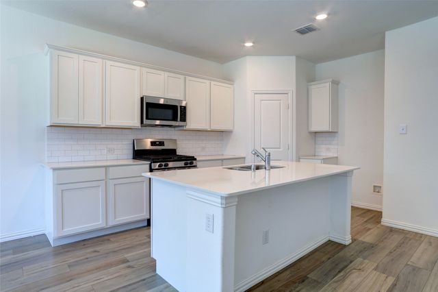 5236 Mountain Top Trail, Fort Worth, TX 76036