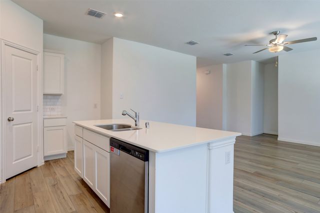 5236 Mountain Top Trail, Fort Worth, TX 76036