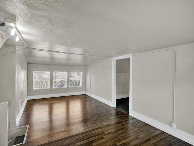 613-615 14th St, Modesto, CA 95354