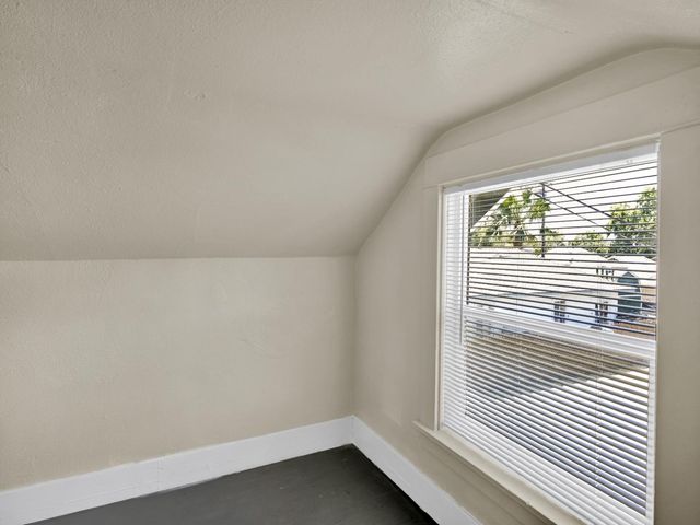 613-615 14th St, Modesto, CA 95354