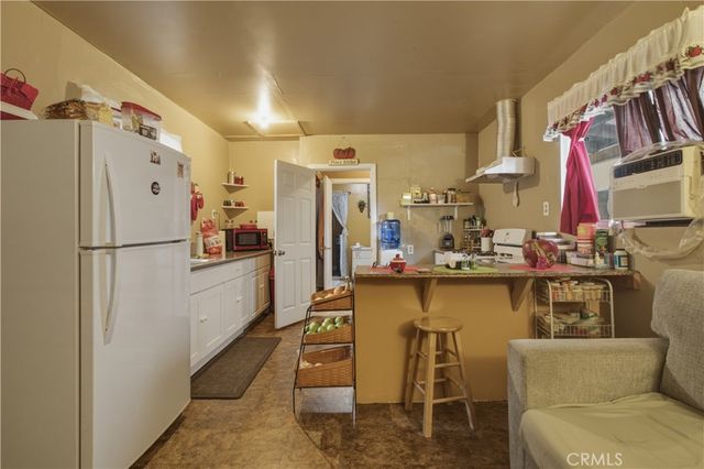 910 W George, Banning, CA 92220