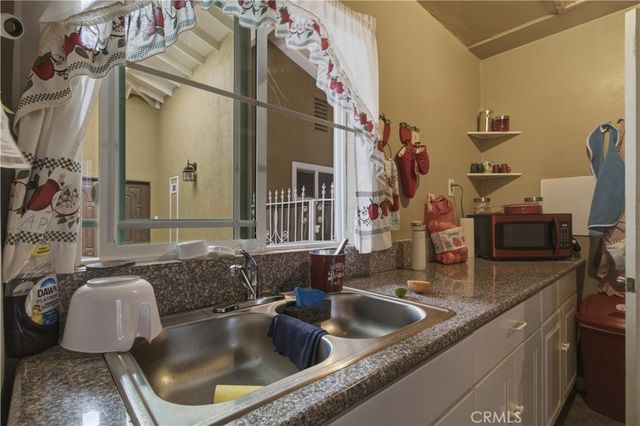 910 W George, Banning, CA 92220