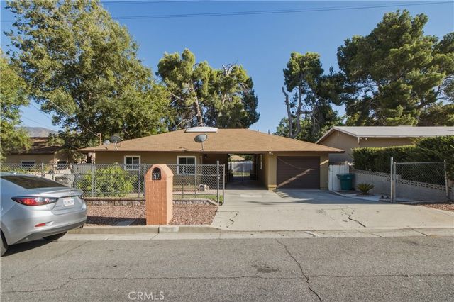 910 W George, Banning, CA 92220