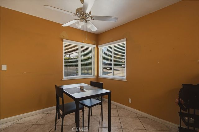 910 W George, Banning, CA 92220