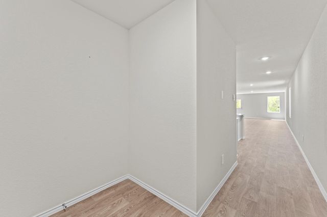 304 Wild Goose DR, Luling, TX 78648
