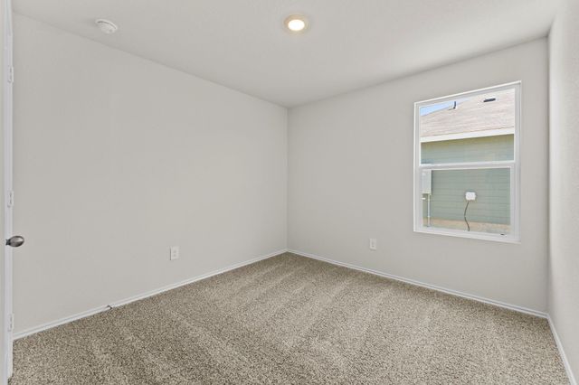 304 Wild Goose DR, Luling, TX 78648