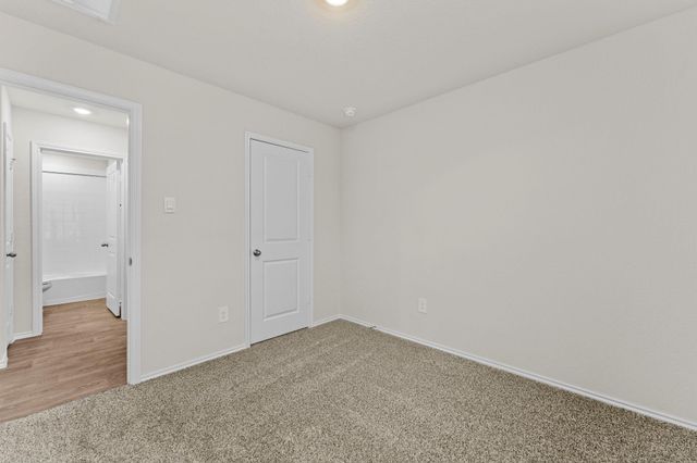 304 Wild Goose DR, Luling, TX 78648