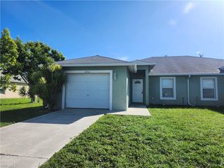 3733 Country Club BLVD, Cape Coral, FL 33904