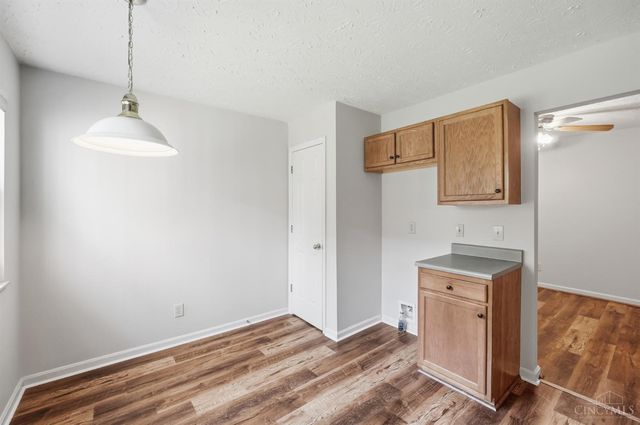 10512 West Road, Harrison, OH 45030