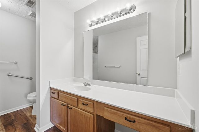 10512 West Road, Harrison, OH 45030