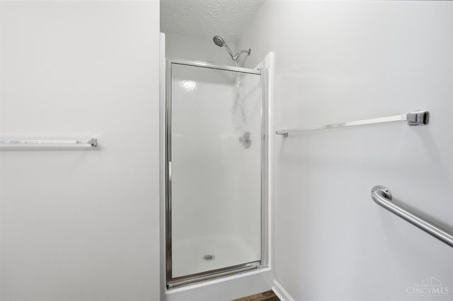10512 West Road, Harrison, OH 45030