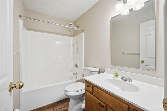 10512 West Road, Harrison, OH 45030