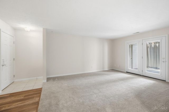 10512 West Road, Harrison, OH 45030