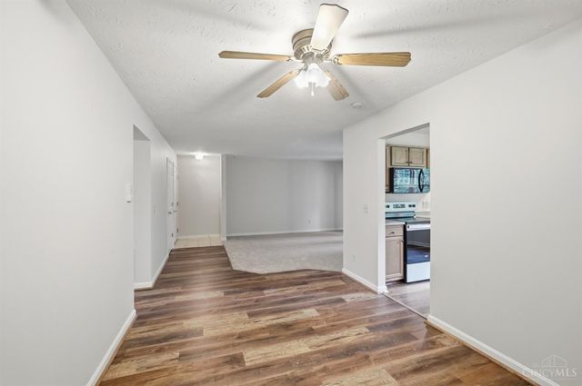 10512 West Road, Harrison, OH 45030
