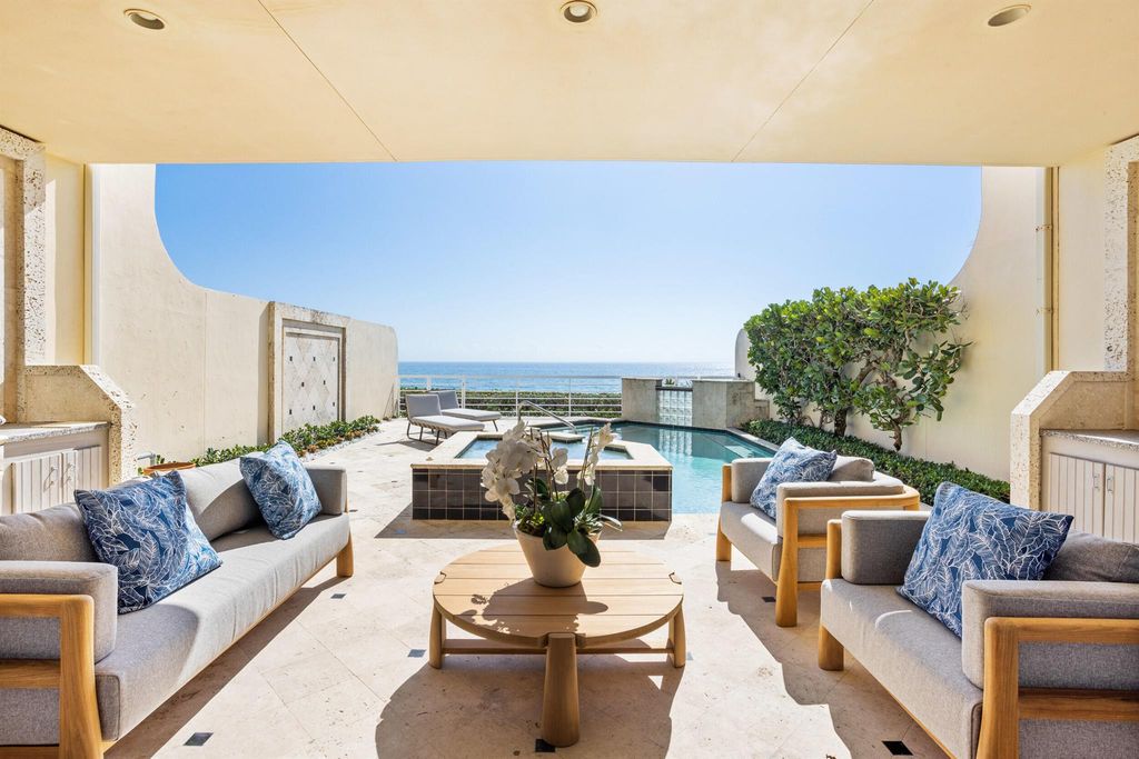 2 Sloans Curve Drive, Palm Beach, FL 33480