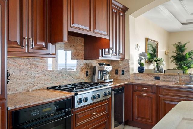 11 OCEAN DUNE CIRCLE, Palm Coast, FL 32137