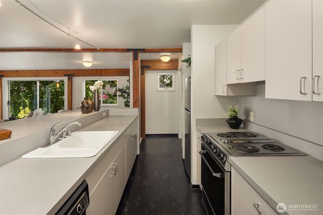 3751 E Columbia Street, Seattle, WA 98122