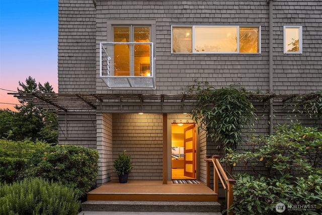 3751 E Columbia Street, Seattle, WA 98122