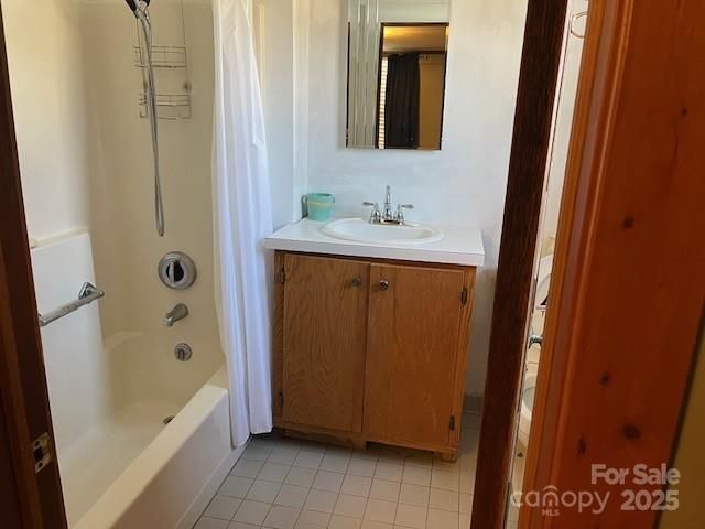 532 North Main Street NW, Lenoir, NC 28645