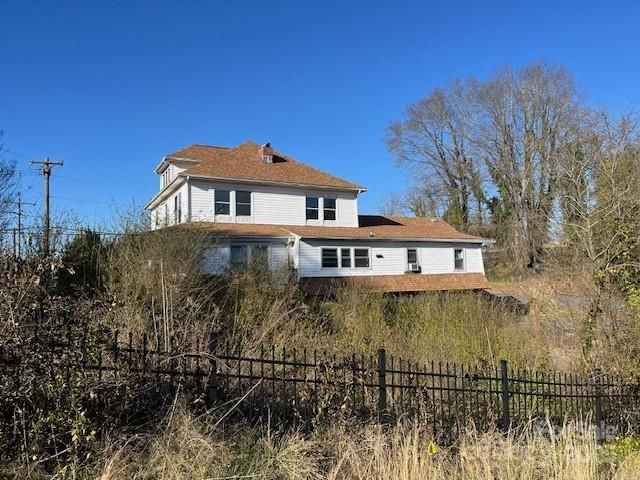 532 North Main Street NW, Lenoir, NC 28645