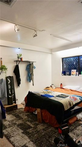 7361 Flight Avenue, Los Angeles, CA 90045