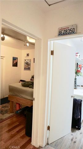 7361 Flight Avenue, Los Angeles, CA 90045