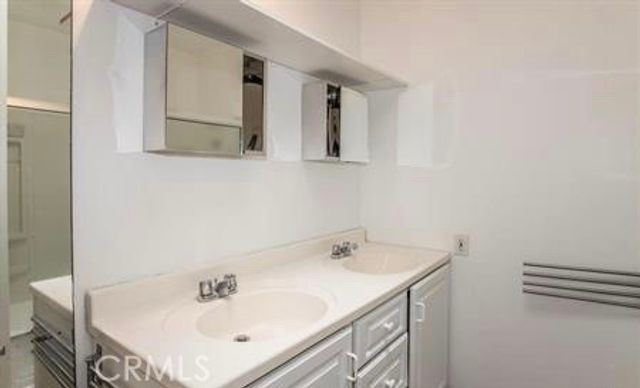 7361 Flight Avenue, Los Angeles, CA 90045