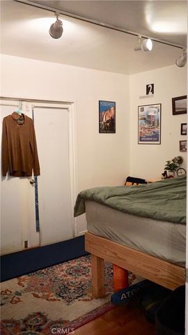 7361 Flight Avenue, Los Angeles, CA 90045