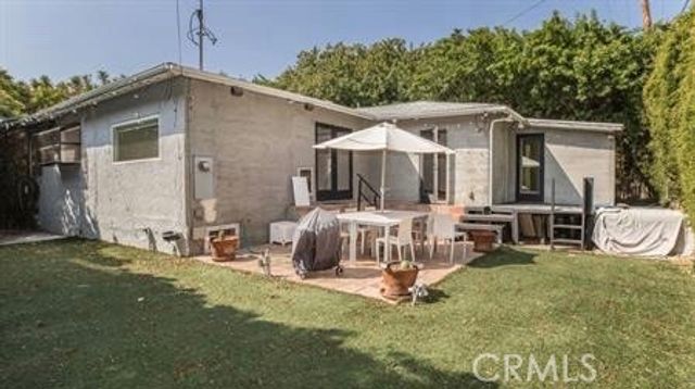 7361 Flight Avenue, Los Angeles, CA 90045