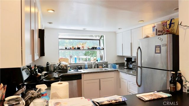 7361 Flight Avenue, Los Angeles, CA 90045